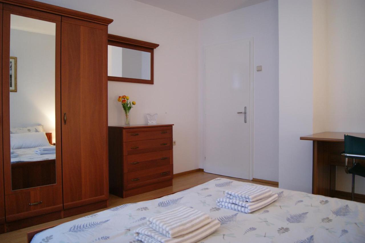 Apartment Lynx Korenica Exteriér fotografie