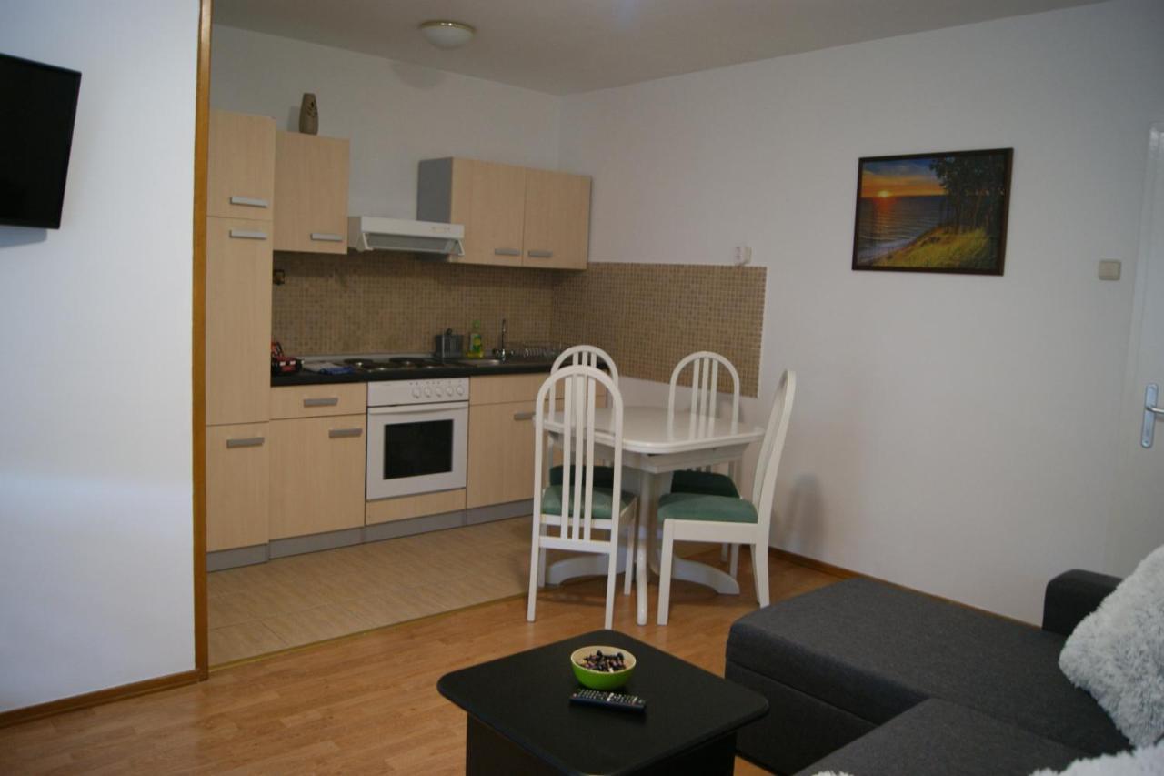 Apartment Lynx Korenica Exteriér fotografie
